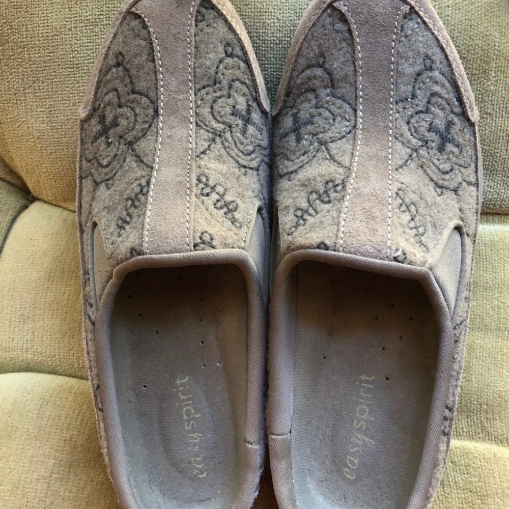 Easy Spirit Tan Suede & Fabric Mules/Clogs